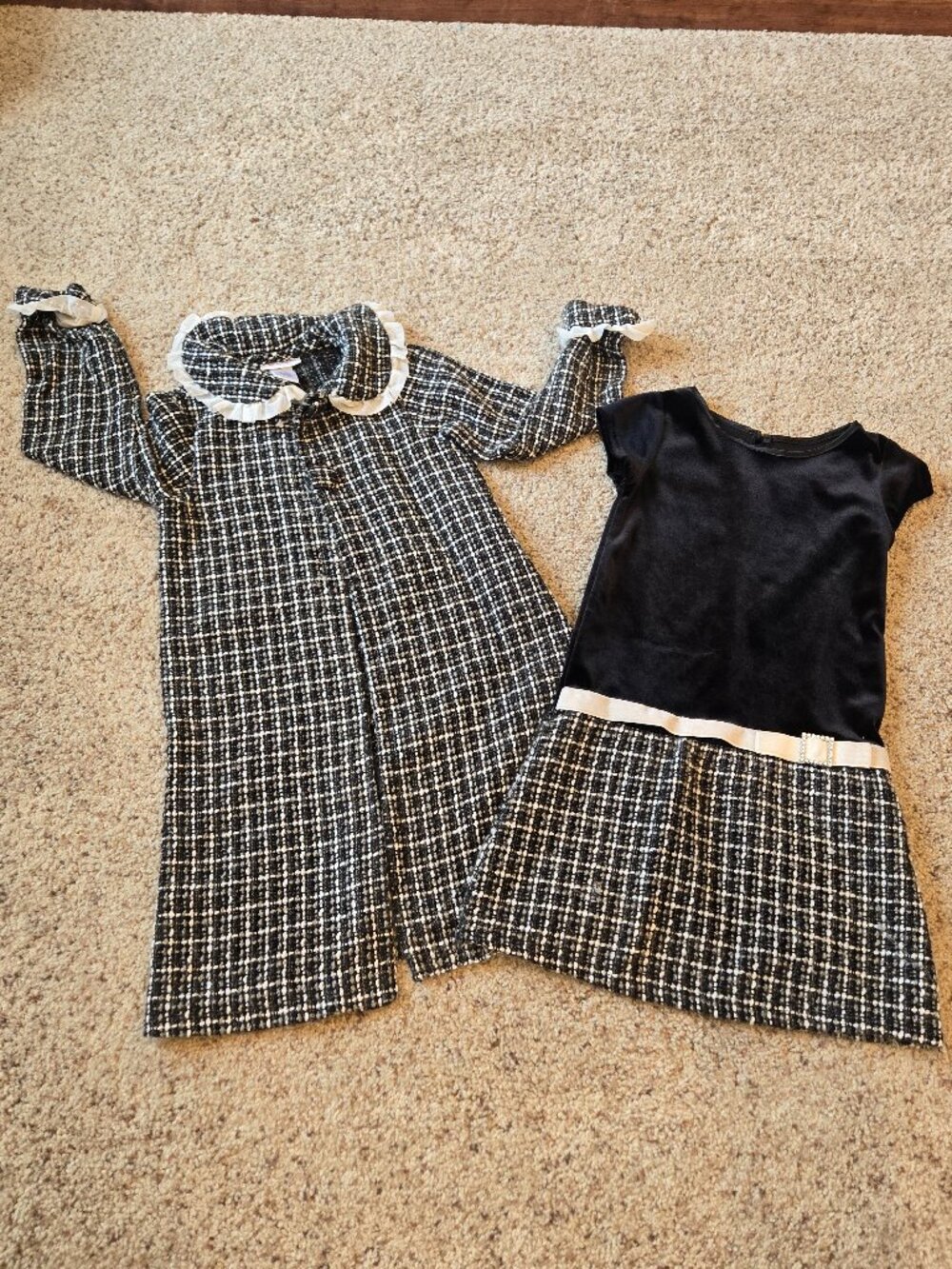 Youngland Vintage Black and White Tweed Coat Dress Girl Size 6